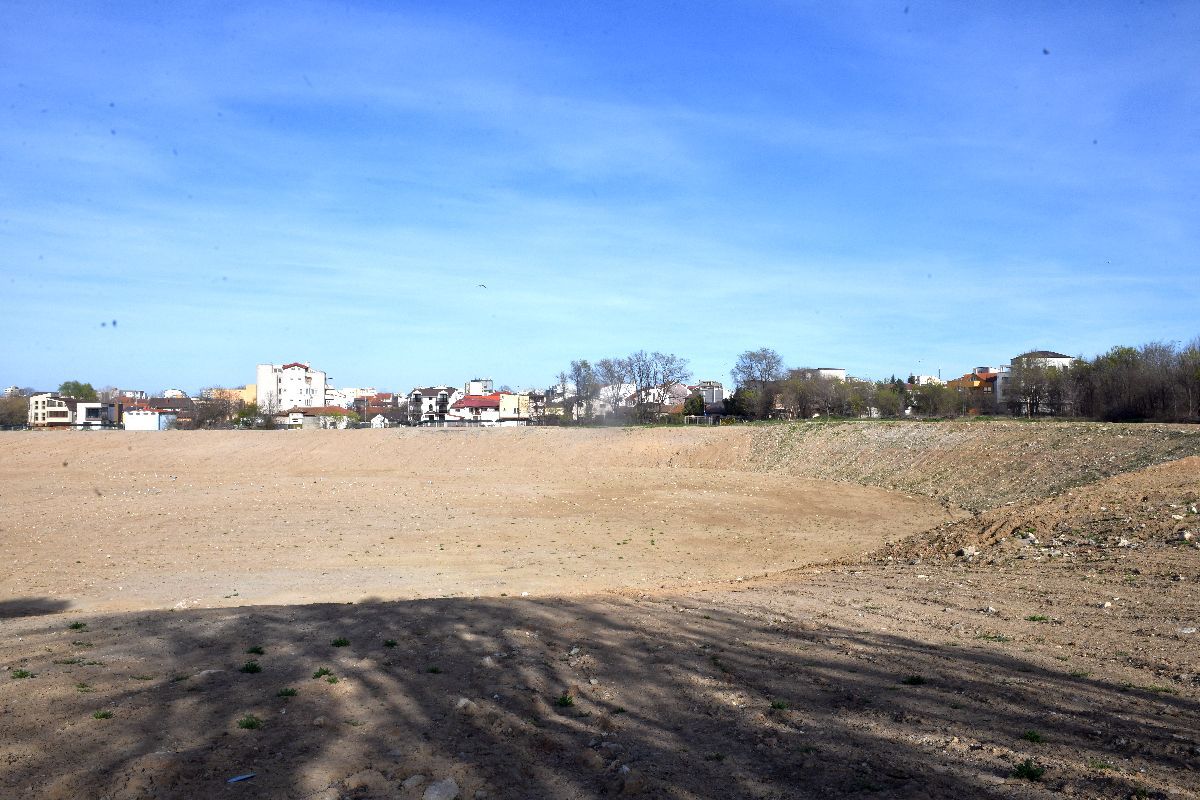 Pescărușii așteaptă muncitorii » Gazeta a vizitat șantierul stadionului de 100 de milioane de euro din România: care-i situația astăzi