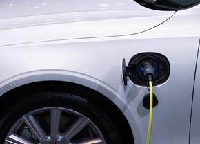 Mașinile electrice de închiriat: viitorul călătoriilor sustenabile