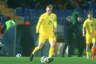 Dinamo a dat lovitura! Jucătorul a refuzat un salariu mai mare pentru a îmbrăca tricoul „câinilor”