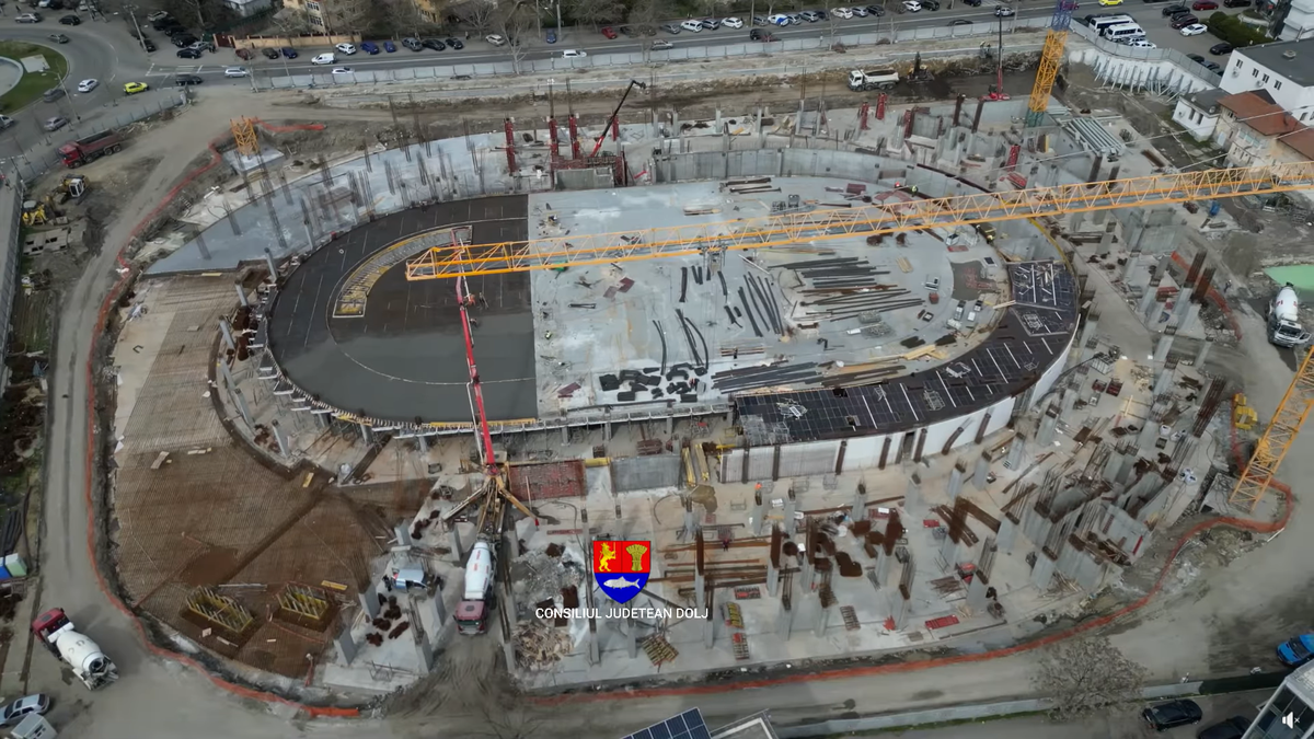 Arena multifuncțională din inima orașului capătă contur » Imaginile spectaculoase surprinse azi pe șantier