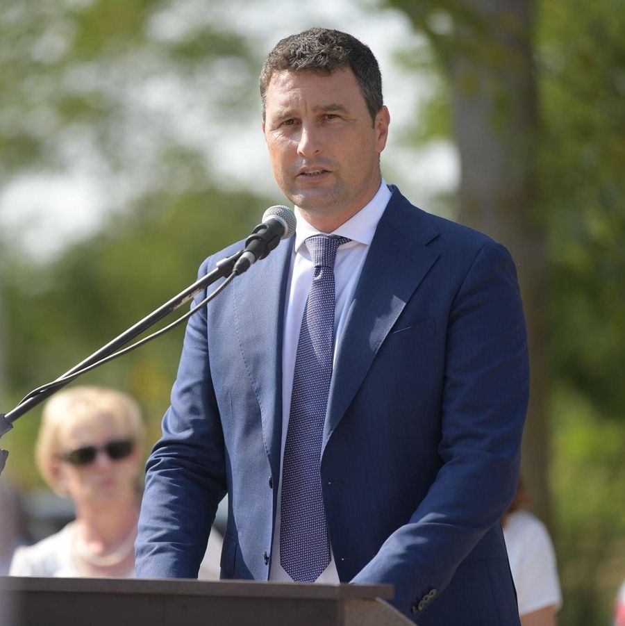 Tanczos Barna, vicepremierul UDMR CS Dinamo se delimitează printr-o postare curioasă de... Dinamo » Vicepremierul UDMR distribuie și exultă: „Respect!”