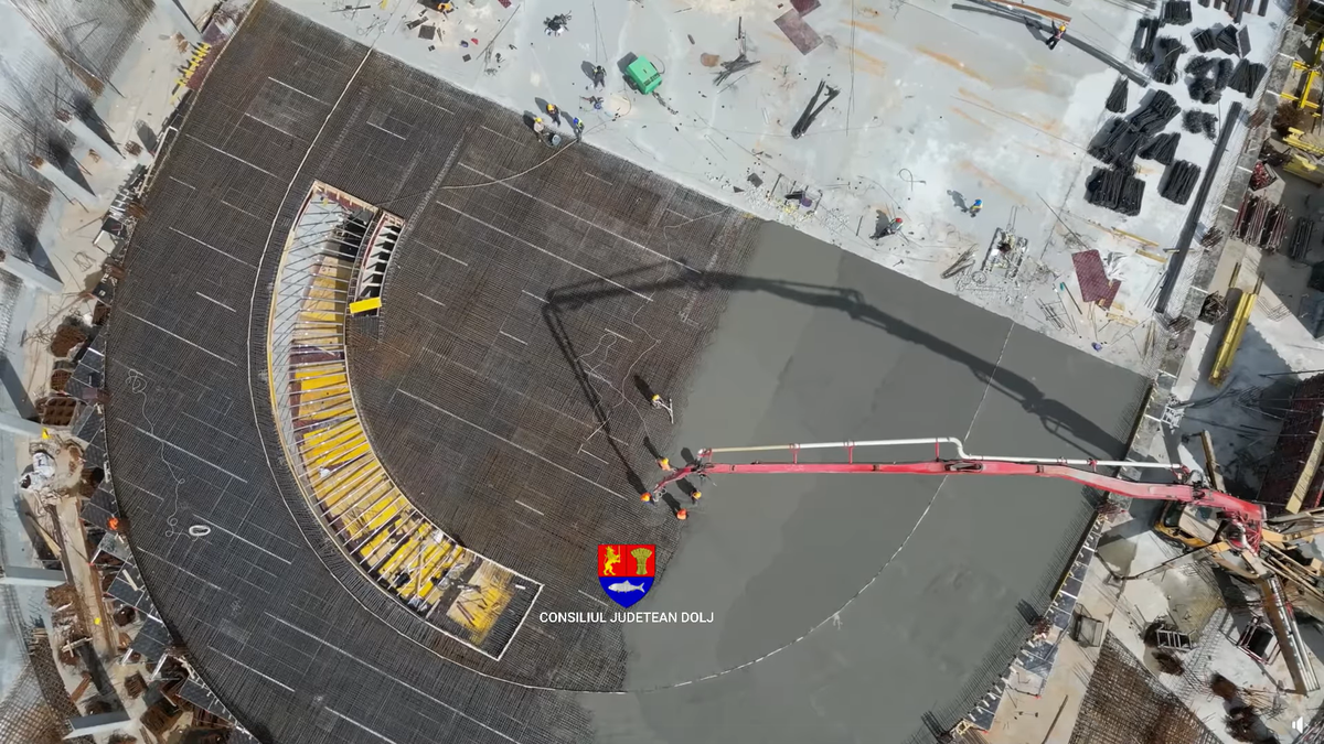 Arena multifuncțională din inima orașului capătă contur » Imaginile spectaculoase surprinse azi pe șantier