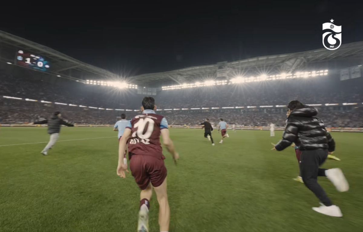 Rar vezi așa ceva: peste 40.000 de oameni în tribune la un meci de juniori!