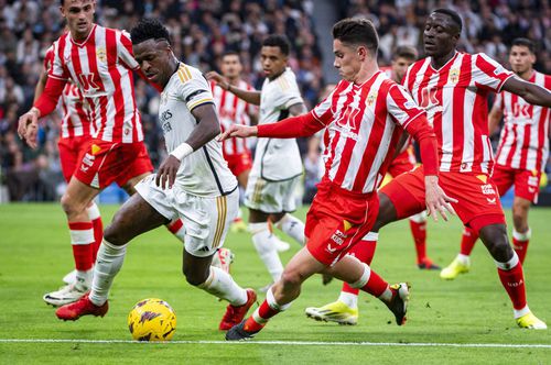 Sergio Arribas, în duel cu Vinicius // foto: Imago Images