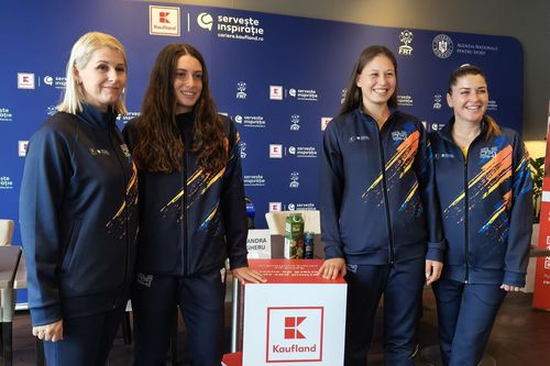 Alina Tecșor, Anamaria Oana, Ruxandra Bertea și Alexandra Dulgheru la conferința de presă înainte de BJK Cup Foto: Luminița Paul