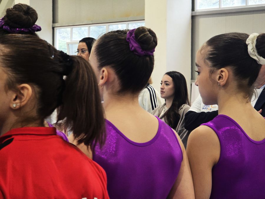 Medaliații României la gimnastică le-au vorbit elevilor despre noțiunile de bază ale acestui sport » Cum văd starea actuală a gimnasticii de performanță