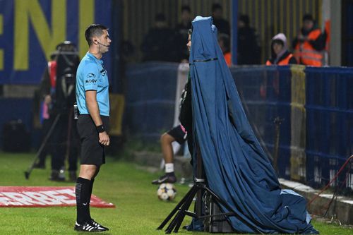 Arbitrul Robert Avram, noul manager de la FC Argeș / Imago Images