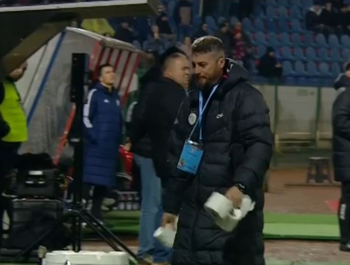 Au aruncat cu hârtie igienică în Rădoi: cum și-au motivat gestul