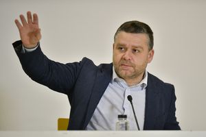 Ciprian Ciucu: „Vor 8 milioane de euro! Îmi pare rău, nu am!” » Disputa care blochează noua sală polivalentă din București