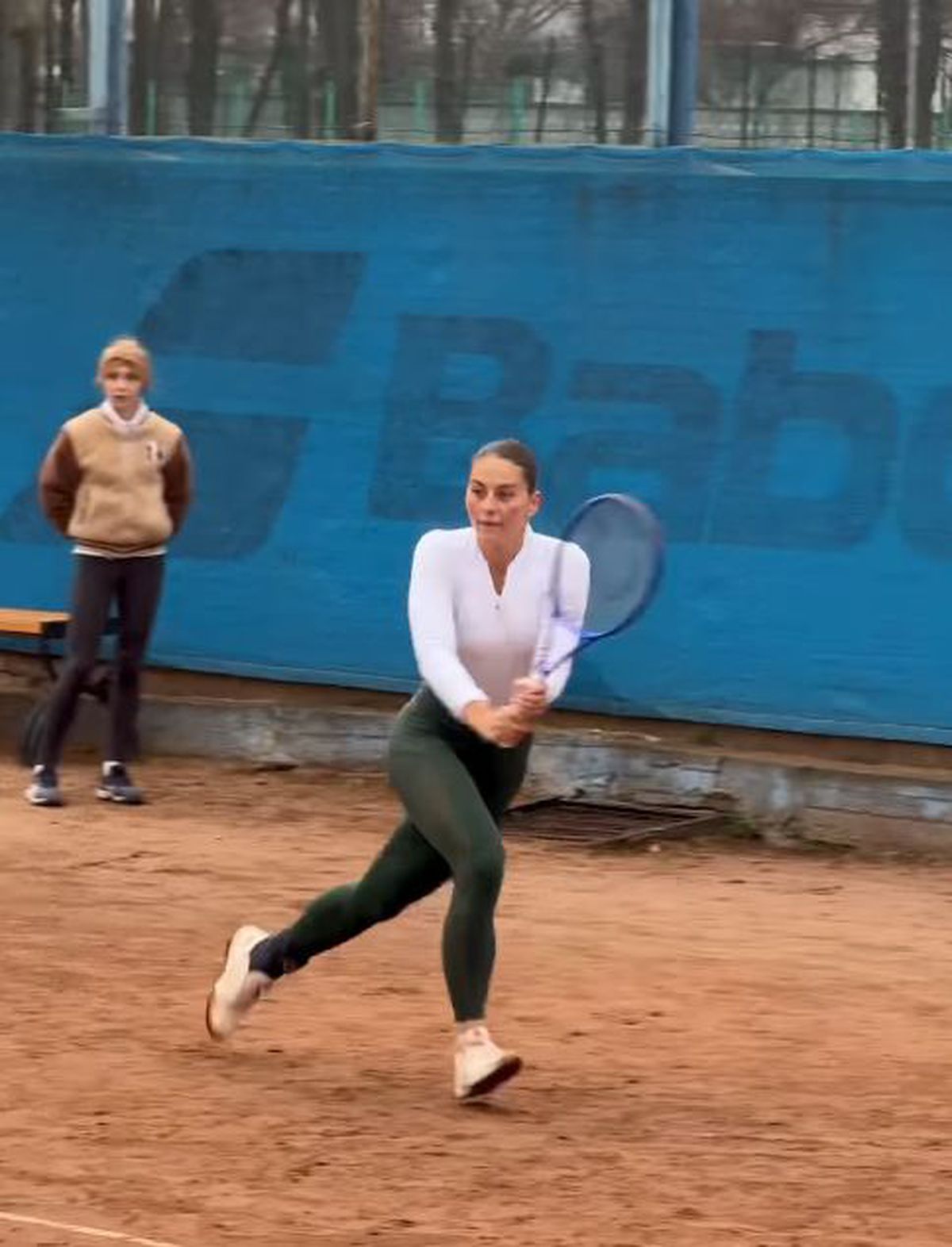 Marta Kostyuk, antrenament sub alarme antiaeriene: „Ne pregătim pentru sezonul de zgură”