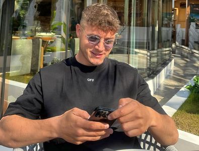 Gluma lui Gabi Torje, după ce l-a văzut pe Ilie Bolojan la câțiva metri de el: „Nu știu dacă am voie să spun”