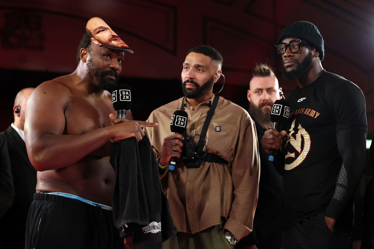 Derek Chisora și Deontay Wilder la proba cântarului
