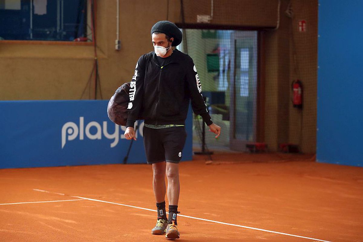 VIDEO + FOTO Tenis cu masca pe față în Germania. „Mi se pare ireal că pot juca din nou!”