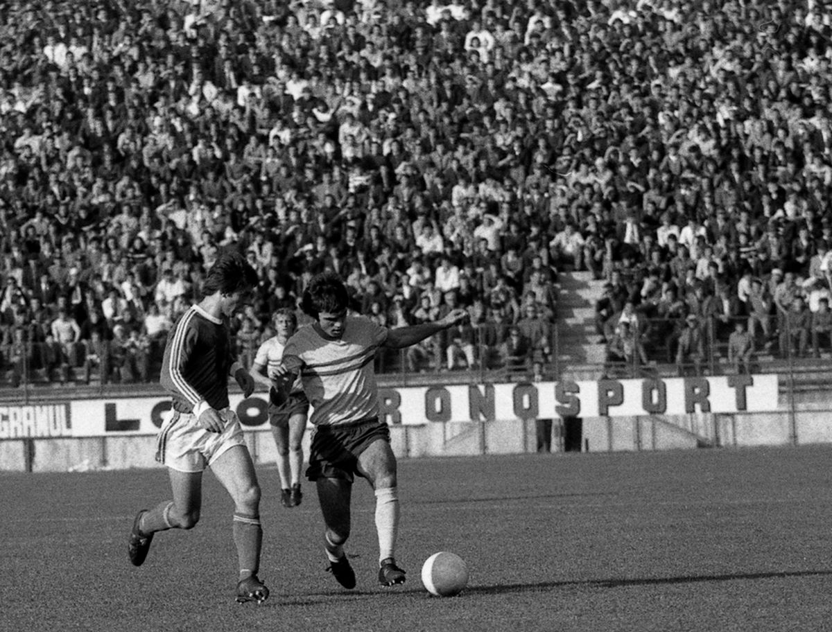 Anghel Iordănescu împlinește astăzi 70 de ani! Gazeta îi dedică o ediție specială: Fotbalist! Superantrenor! General! Pseudopolitician!