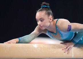 Scandal imens în gimnastică » Zeci de ani de orori au ieșit la iveală: „Mă abuza cu mama în cameră”