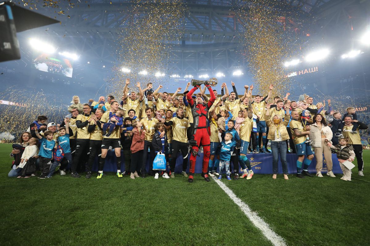 Deadpool a ridicat trofeul de campioană pentru Zenit! Cum a ales Dzyuba costumul: „Avem asta în comun”