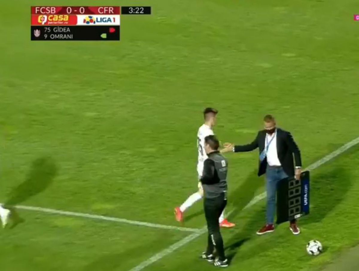 Atmosferă încinsă la CFR » Scos în minutul 4, Gîdea s-a dus direct la vestiare! Înlocuitorul său a fost și el schimbat