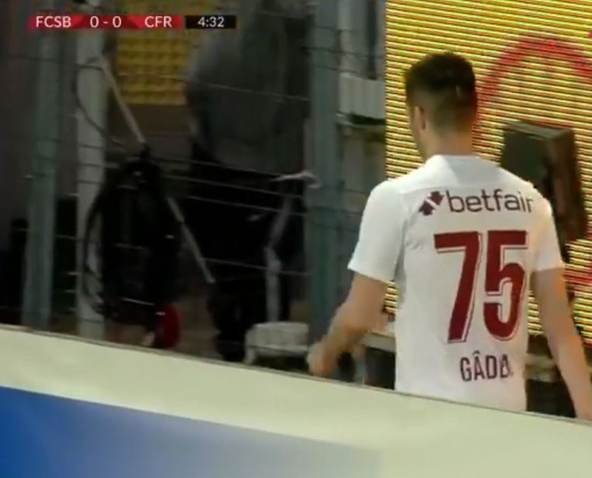 Atmosferă încinsă la CFR » Scos în minutul 4, Gîdea s-a dus direct la vestiare! Înlocuitorul său a fost și el schimbat