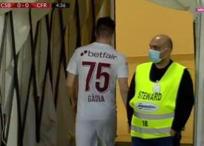 Atmosferă încinsă la CFR » Schimbat în minutul 4, Gîdea s-a dus direct la vestiare!
