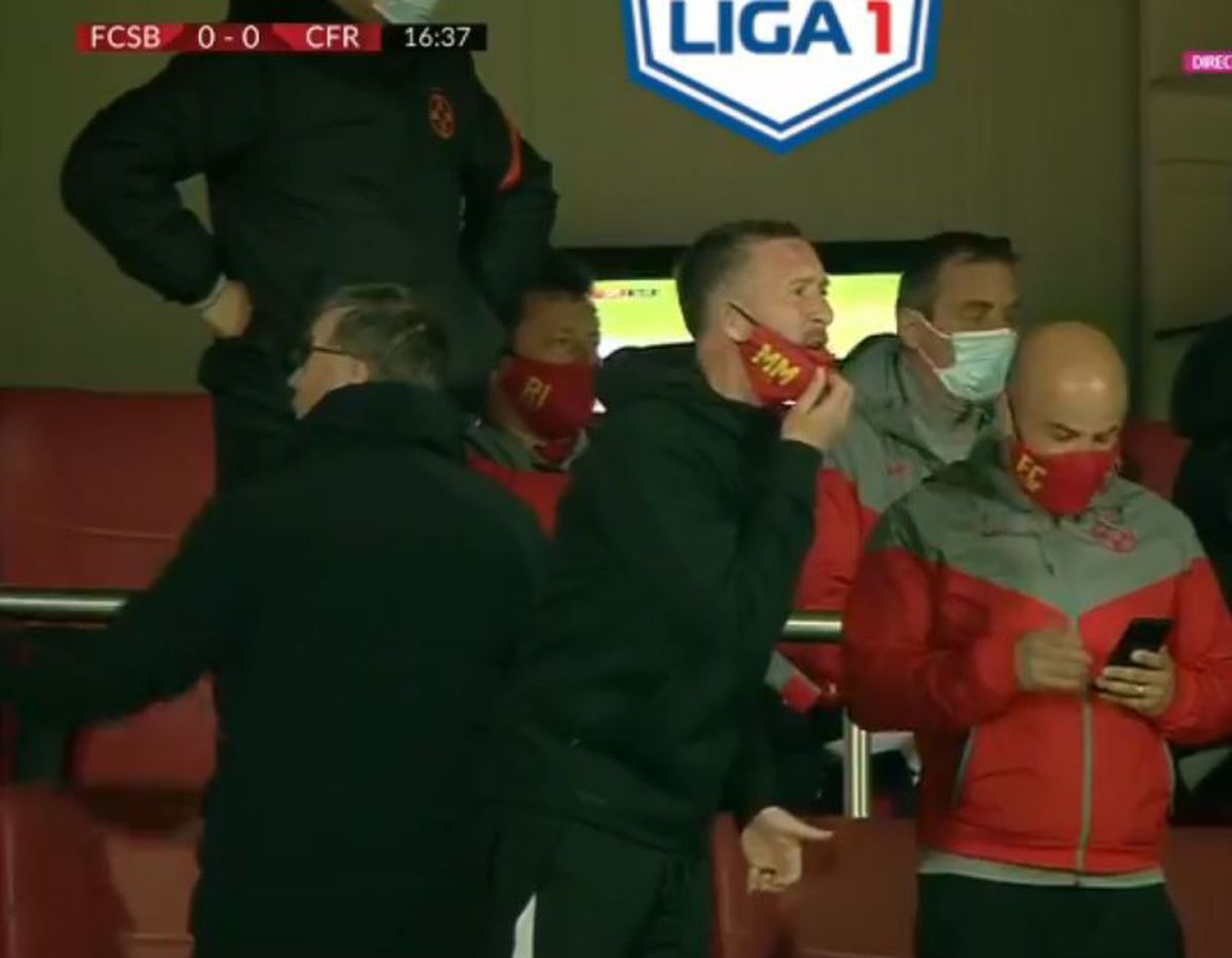 Mihai Stoica a explodat în tribune, după „galbenul” primit de Burcă! I-a cerut explicații lui Alexandru Deaconu + Verdictul lui Ion Crăciunescu