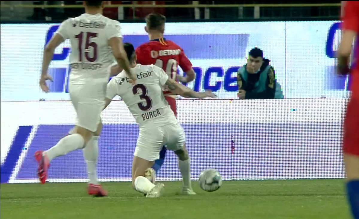 Mihai Stoica a explodat în tribune, după „galbenul” primit de Burcă! I-a cerut explicații lui Alexandru Deaconu + Verdictul lui Ion Crăciunescu