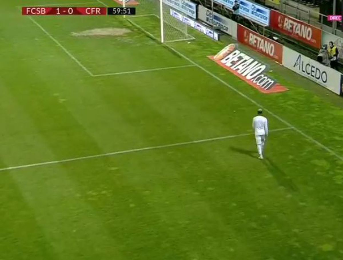 Atmosferă încinsă la CFR » Scos în minutul 4, Gîdea s-a dus direct la vestiare! Înlocuitorul său a fost și el schimbat