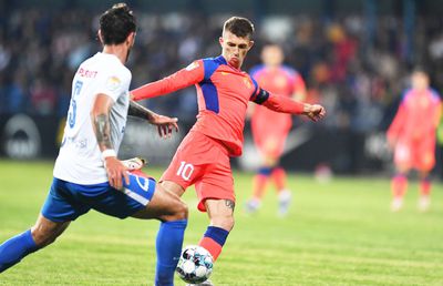 Fostul antrenor de la Dinamo și Rapid îl vede pe Florin Tănase capabil să joace la semifinalista din Champions League: „S-ar bate pentru postul de titular”