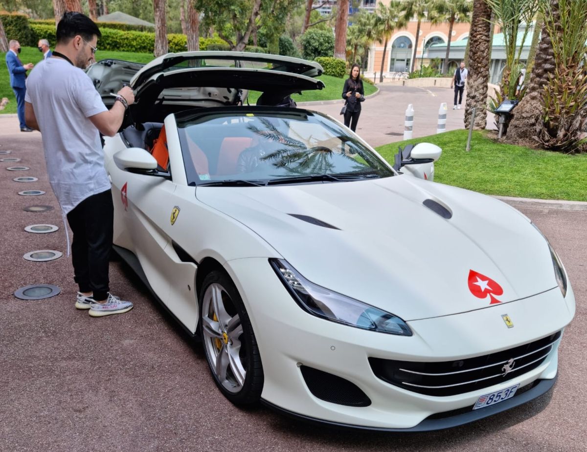 De la vândut bilete în club de noapte, la ambasador al pokerului » Voia să-și achite chiria din poker și acum e as mondial!