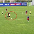 Dinamovistul Valentin Borcea (încercuit) a înscris un gol de excepție în poarta Stelei / Captură Youtube@ Streaming Team Romania