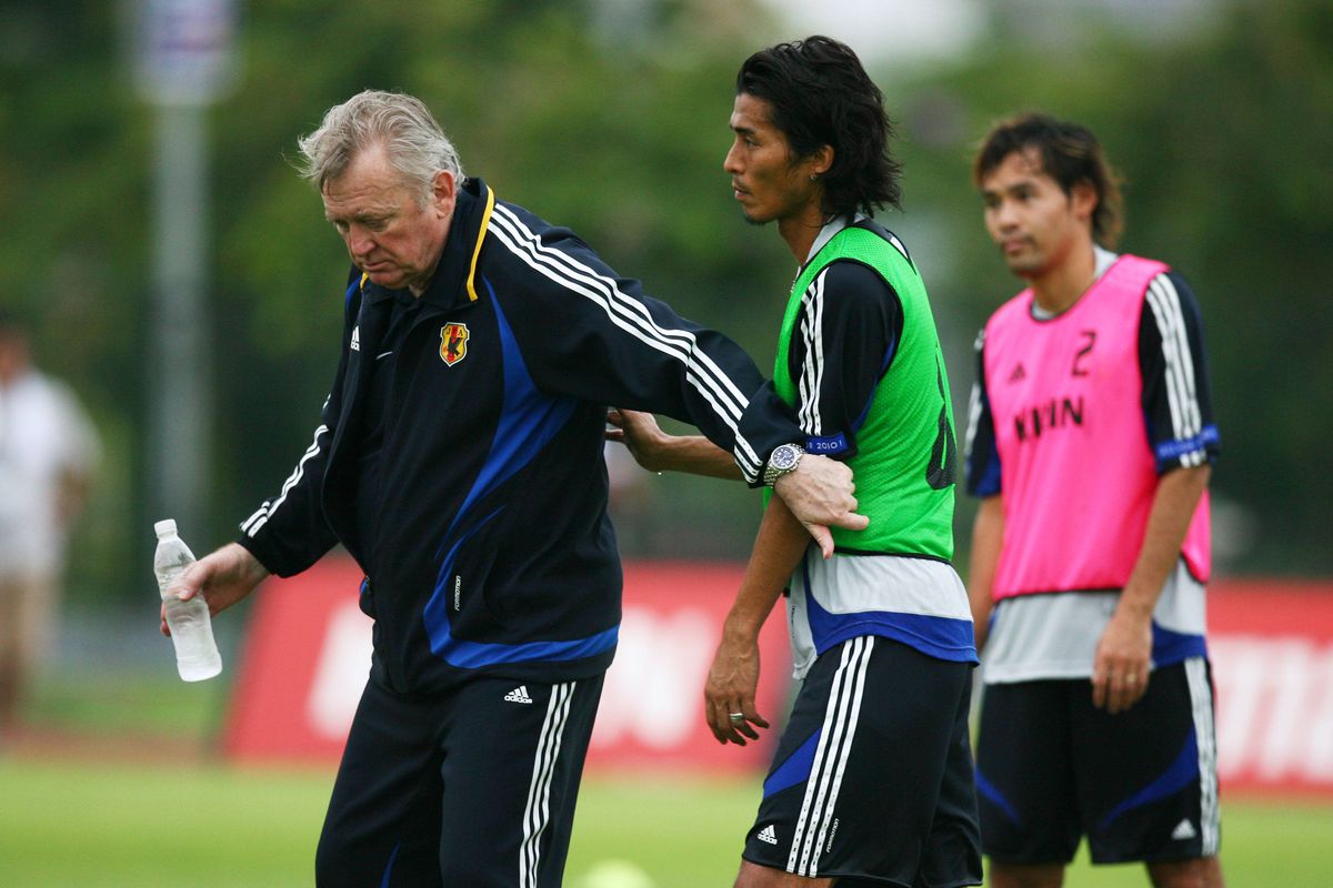 20 de nopți nedormite: din bețiv și ignorant a devenit un antrenor de legendă! + Cele 11 sticle de whisky băute înaintea „sferturilor” din Italia '90