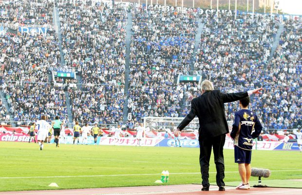 20 de nopți nedormite: din bețiv și ignorant a devenit un antrenor de legendă! + Cele 11 sticle de whisky băute înaintea „sferturilor” din Italia '90