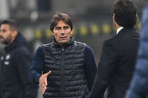 Antonio Conte, șocat de ce îl întreabă fanii lui Napoli: „Toate celelalte discuții sunt plictisitoare”