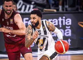 După două victorii convingătoare în playoff, U-BT Cluj-Napoca este la un pas de semifinale: „Creștem de la meci la meci”