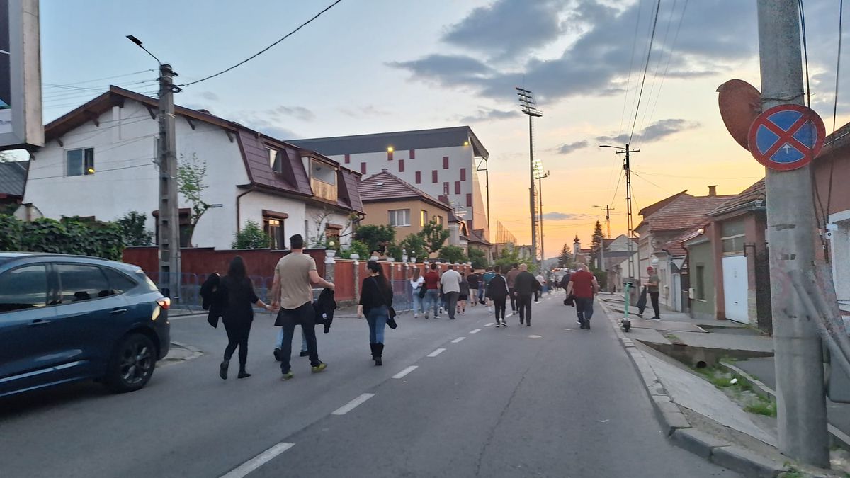 Imagini de la porți înainte de CFR - U Cluj