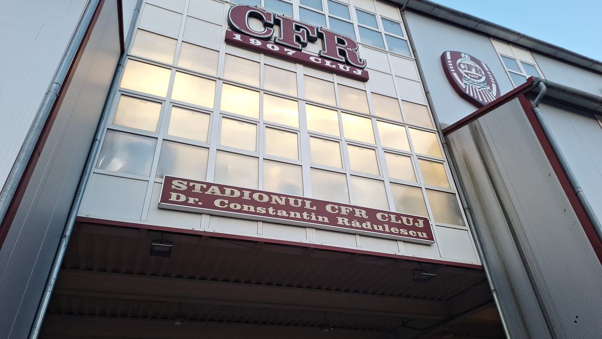 Imagini de la porți înainte de CFR - U Cluj