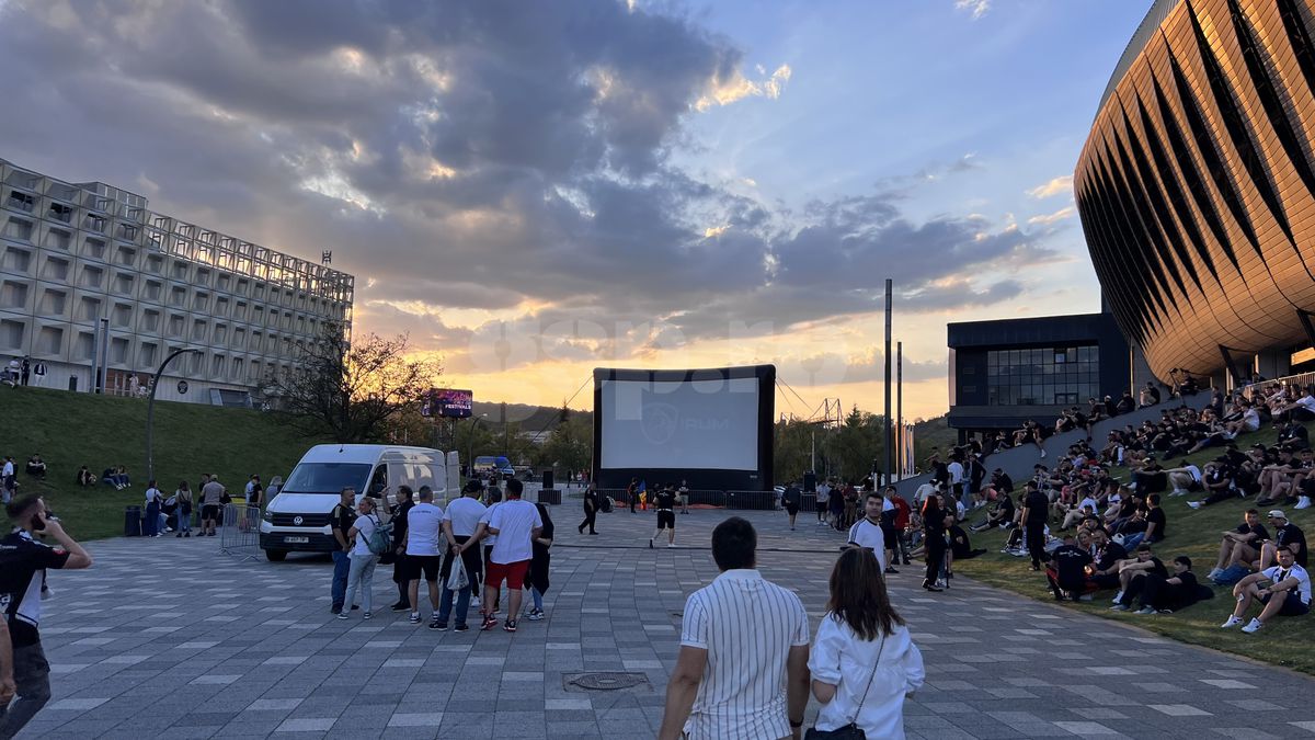 Fanii lui U Cluj s-au ținut de cuvânt! Imagini SENZAȚIONALE surprinse de GSP în timpul derby-ului cu CFR: unde s-a strâns galeria