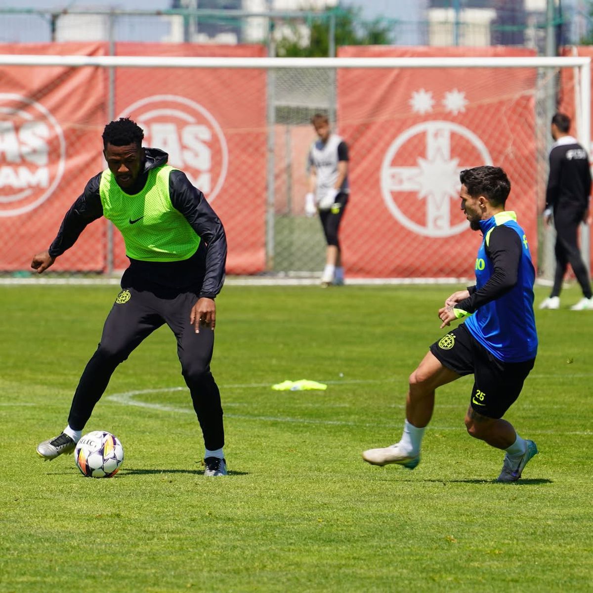 Back în business! Cum a fost surprins Darius Olaru la antrenamentul FCSB-ului