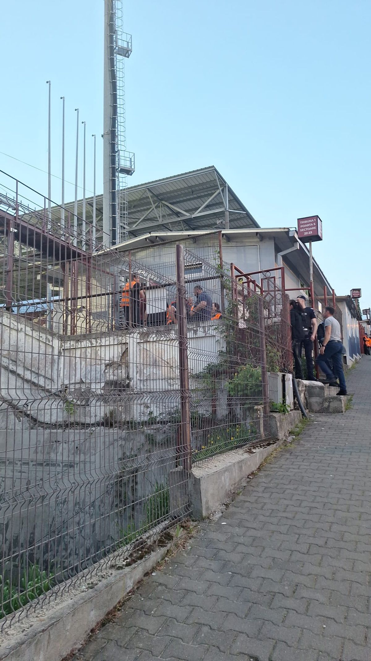 Imagini de la porți înainte de CFR - U Cluj