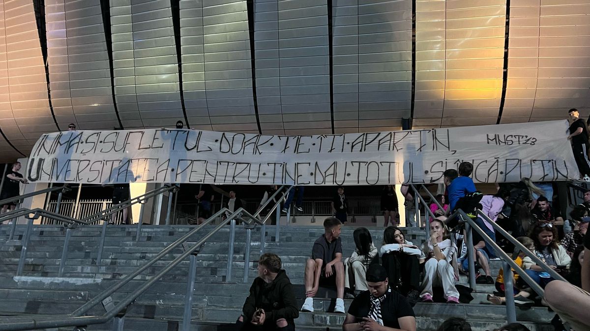 Fanii lui U Cluj s-au ținut de cuvânt! Imagini SENZAȚIONALE surprinse de GSP în timpul derby-ului cu CFR: unde s-a strâns galeria