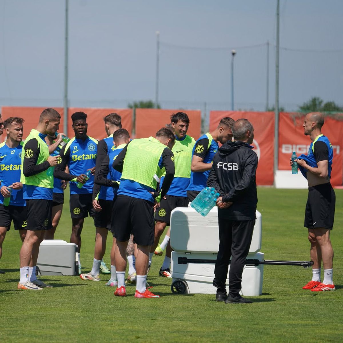 Back în business! Cum a fost surprins Darius Olaru la antrenamentul FCSB-ului