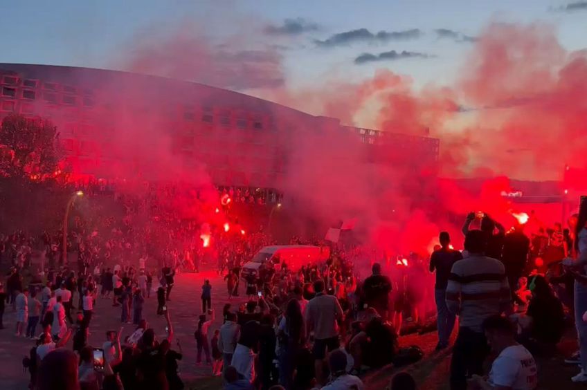 VIDEO + FOTO Fanii lui U Cluj s-au ținut de cuvânt! Imagini superbe din timpul derby-ului cu CFR: unde s-au strâns