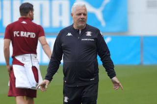 Fostul jucător de la Rapid a dat de pământ cu Șumudică: „Dacă orice alt antrenor din Liga 1 făcea asta, mai era azi angajat?”