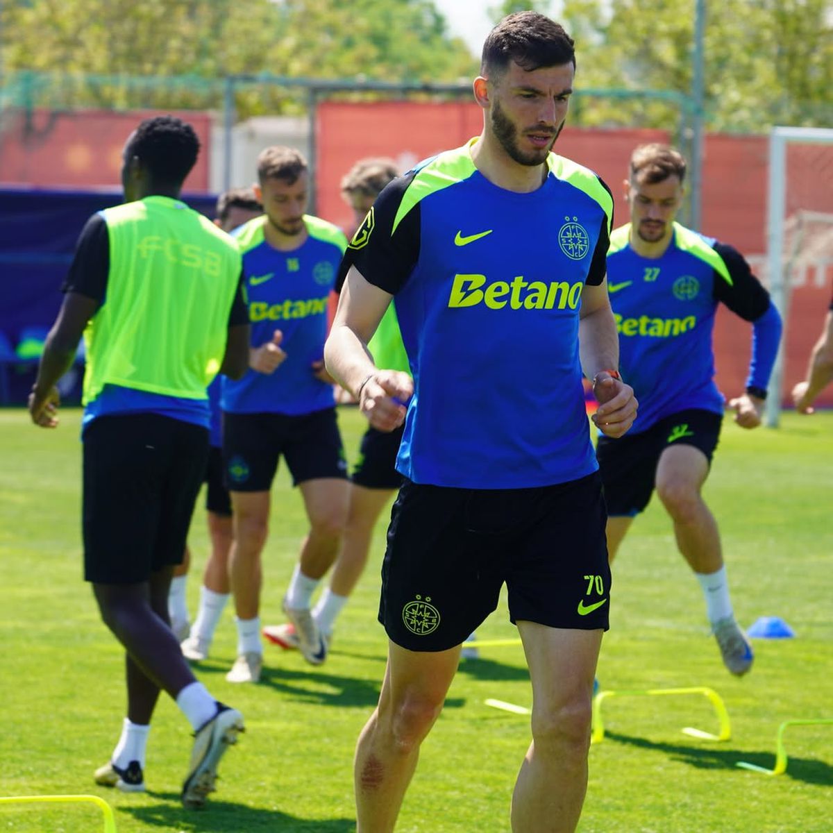 Back în business! Cum a fost surprins Darius Olaru la antrenamentul FCSB-ului