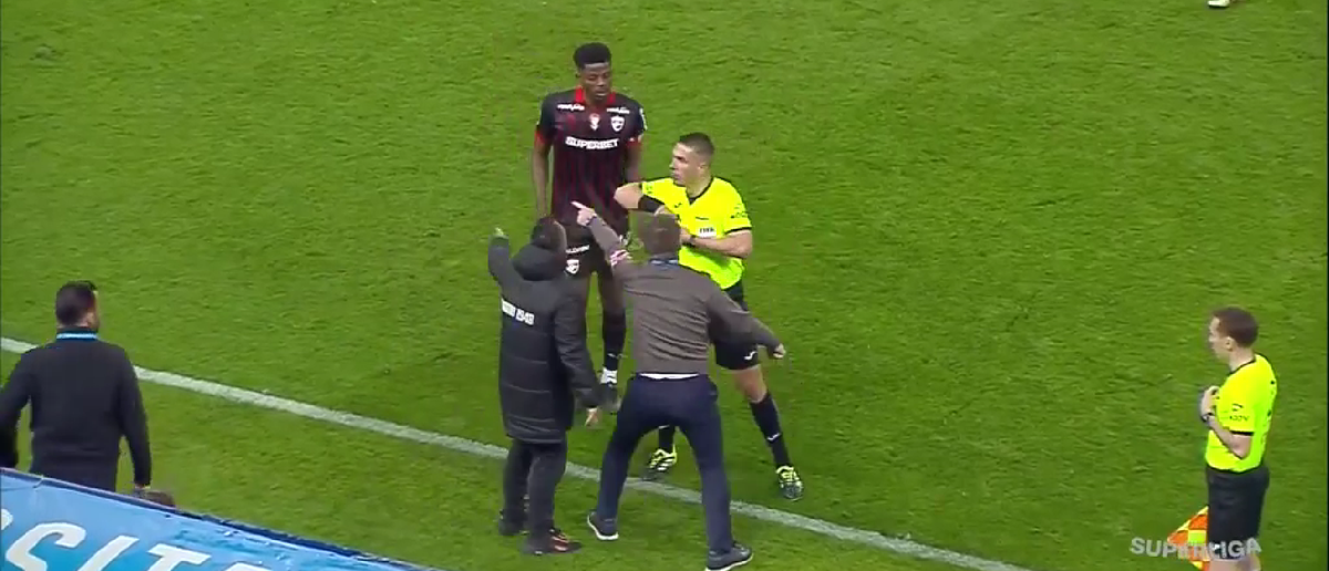 Steven Nsimba i-a ironizat pe jucătorii lui Dinamo cu zâmbetul pe buze: „Pot să plângă cât vor”