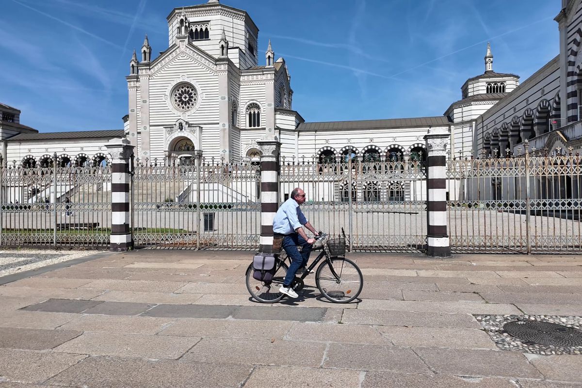 Cimitirul Monumentale. Derby-ul din Milano care s-a mutat în piatră: Meazza, lângă Kilpin