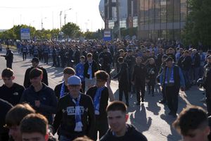 Universitatea Craiova - Dinamo » Va fi „vulcan” pe bune: câți fani sunt așteptați la meci + Echipele probabile