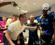 Imagini nebune din vestiarul lui Inter după titlu: Chivu și-a aruncat sacoul de antrenor și s-a descătușat!
