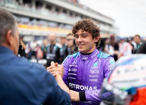 Kimi Antonelli câștigă Marele Premiu de Formula 1 de la Miami: a treia victorie consecutivă pentru italian!