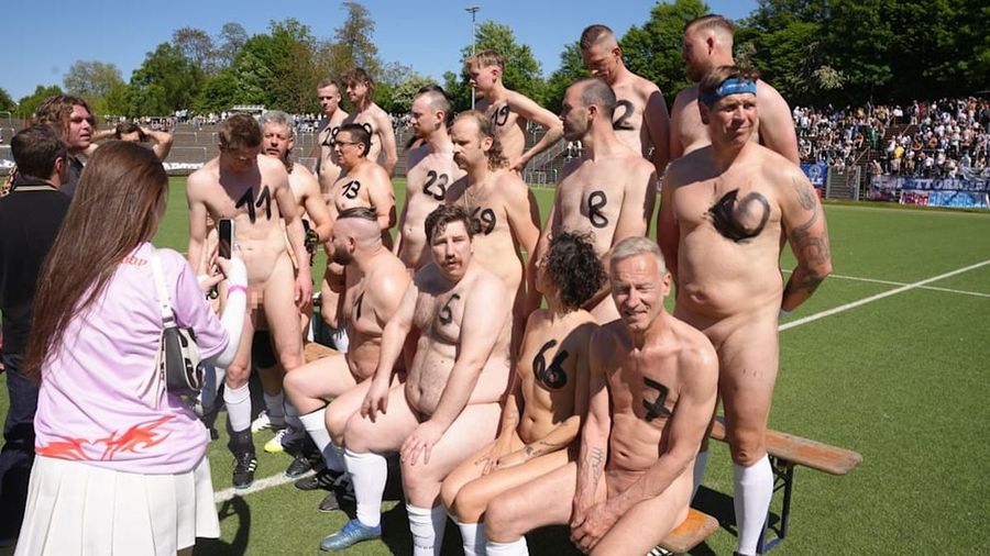 Naționala nudiștilor germani protestează împotriva Mondialului 2026: „Fuck FIFA”