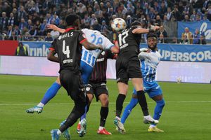 Craiova - Dinamo » Stadionul este aproape plin, oaspeții presează în startul meciului